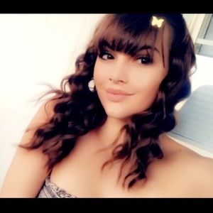 Meet your Posher, Emilee